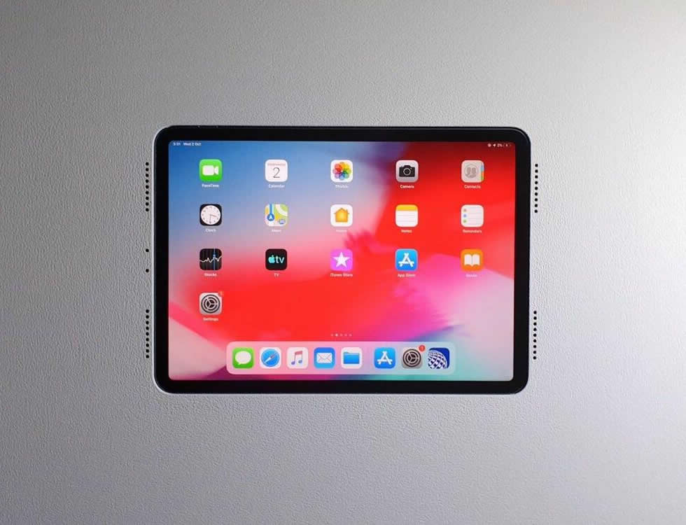 Wall-Smart 002-1-370-WG iPad Air 4/5 / iPad Pro 11 3/4 Recessed Wall Adapter POE to USB Grills